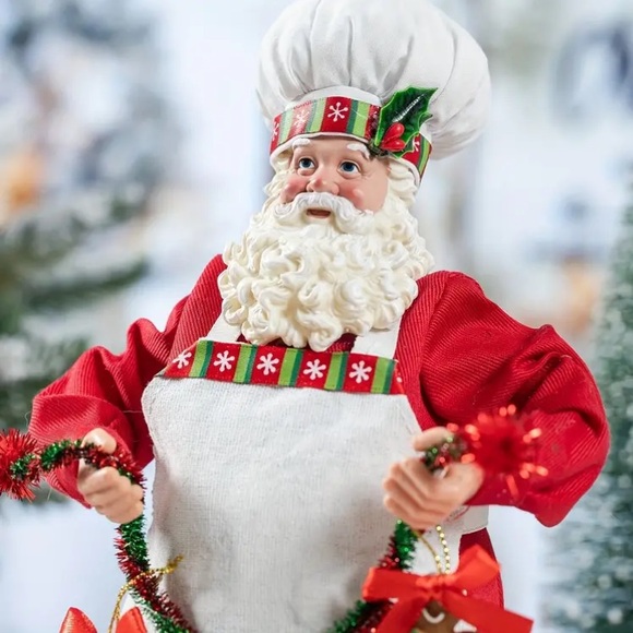 Santa Baking Gingerbread Christmas Decor - Picture 4 of 5